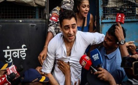 इमरान खान को 28 अक्टूबर तक भारत छोड़ने का आदेश