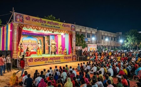 रोहतक के पुराना आईटीआई ग्राउंड में सजी भव्य रामलीला, चारधाम की झलक के बीच हो रहा रामायण के प्रसंगों का मंचन