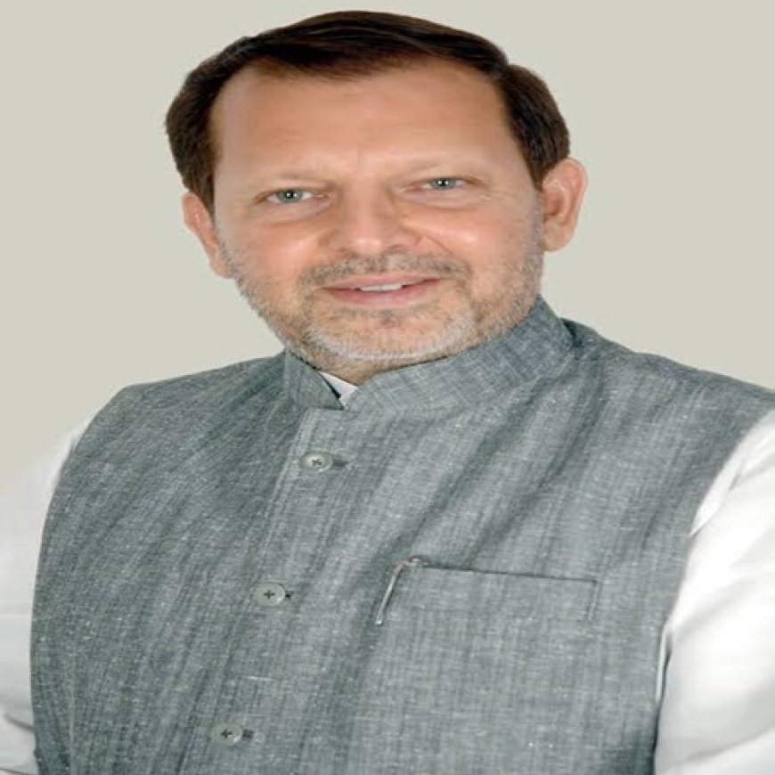 रोहतक अनाज मंडी पहुंचे कैबिनेट मंत्री अरविंद शर्मा: धान और बाजरा खरीद का लिया जायजा, अधिकारियों को दी खरी-खरी—'किसानों को न हो कोई परेशानी'