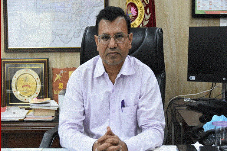 अधिकारी सड़क सुरक्षा के करें सभी पुख्ता प्रबंध: रोहतक उपायुक्त सतबीर सिंह